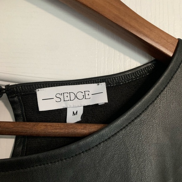 Avoly s’edge ruffle black dress - Picture 8 of 8